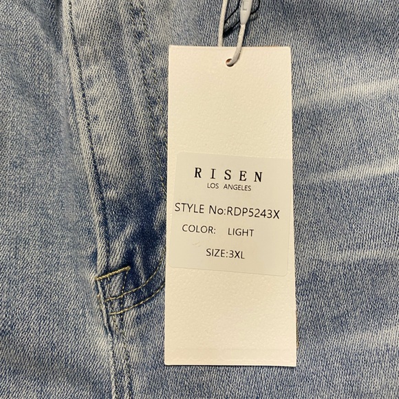 4/$16 Risen Jeans - Picture 9 of 13